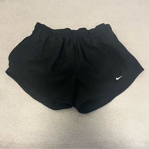 Black nike tempo shorts